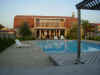 pool640.jpg (63582 bytes)